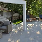 Mediterranean Stone House Nyaraló