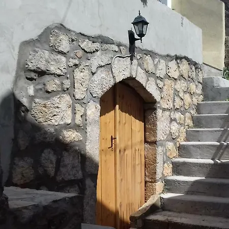 Mediterranean Stone House Vakantiehuis *