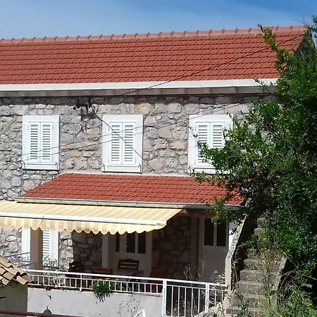 Mediterranean Stone House Vakantiehuis